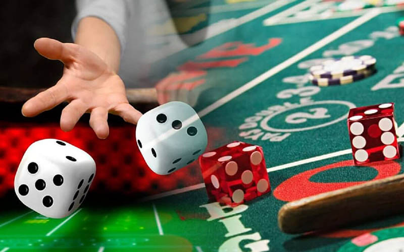 Người chơi thực hiện thao tác này khi chơi tài xỉu truyền thống trong sòng bạc